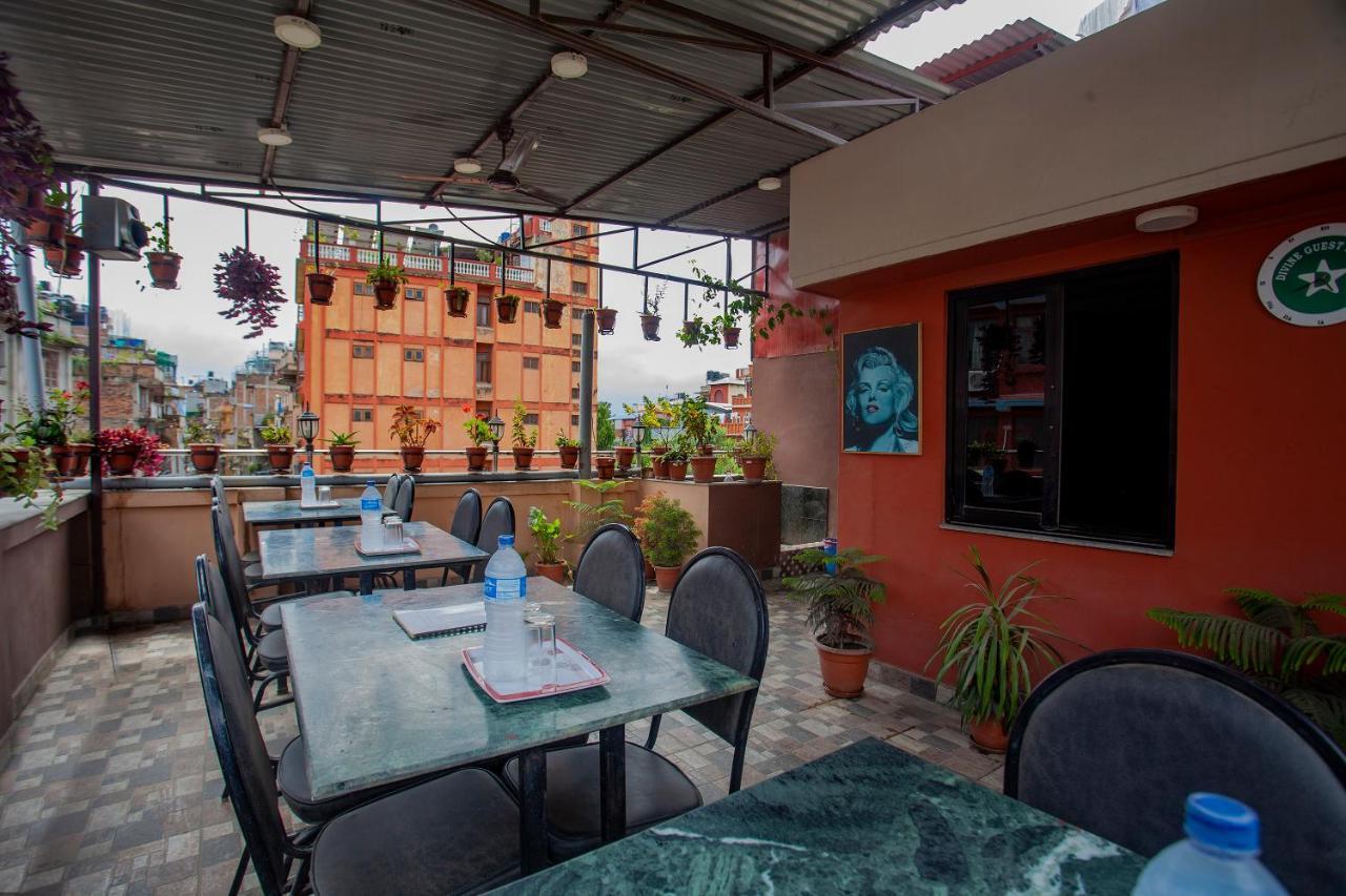 Divine Guest House Kathmandu Exterior foto