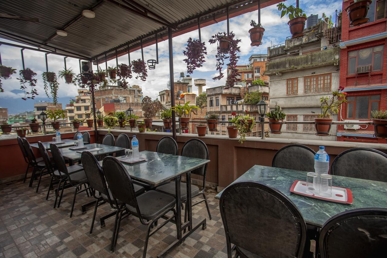 Divine Guest House Kathmandu Exterior foto